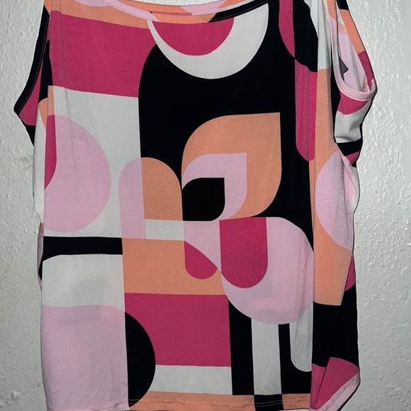 Tank - Picture 2 of 3